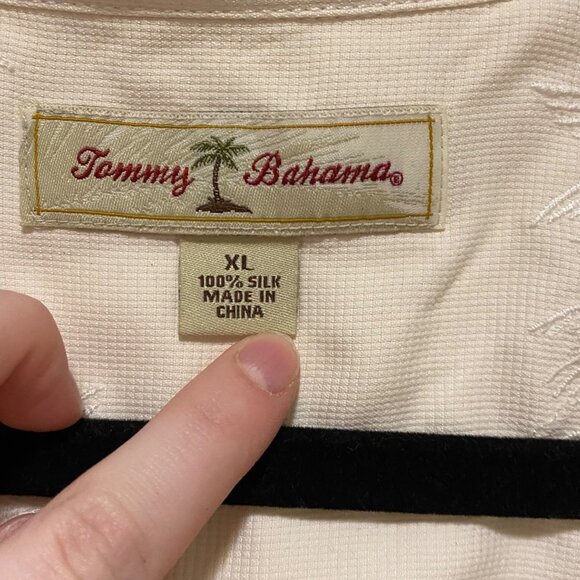 Tommy Bahama Mens XL Cream 100% Silk Short Sleeve Button-Down Shirt Beach Travel - Picture 4 of 7